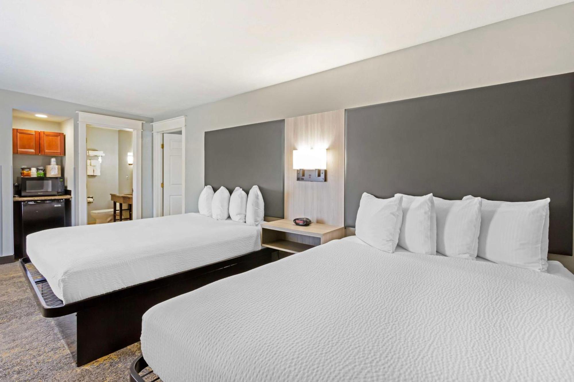 Best Western Plus Weston Inn Logan Exterior foto