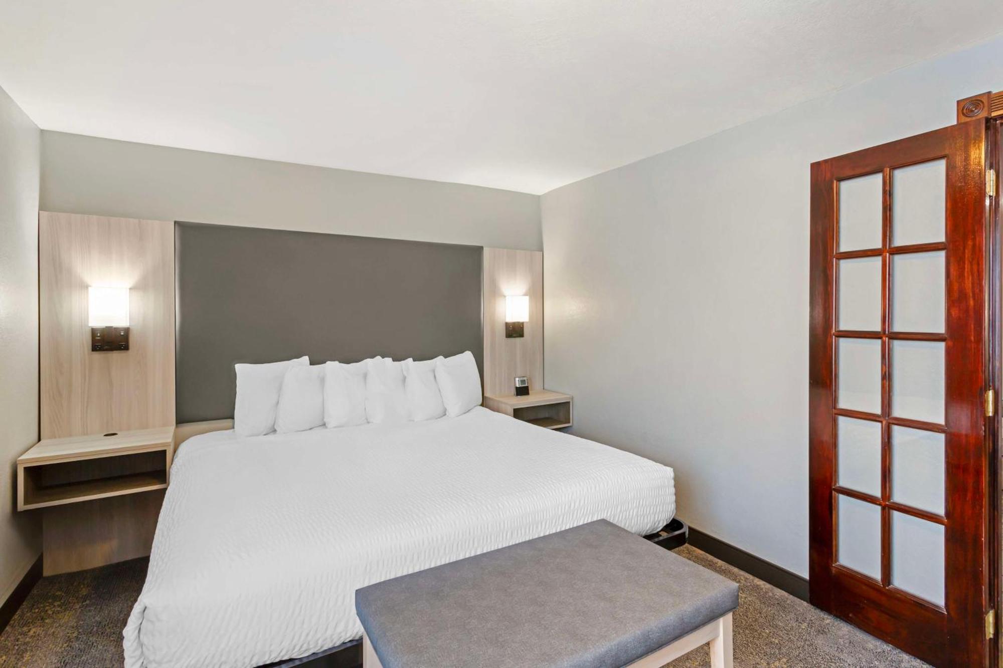 Best Western Plus Weston Inn Logan Exterior foto