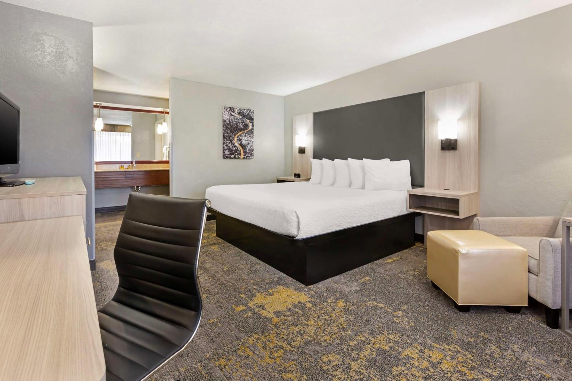 Best Western Plus Weston Inn Logan Exterior foto